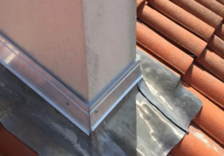 réfection d'un solin de cheminée et étanchéité
