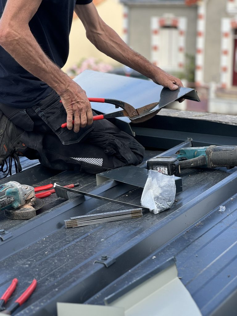 couvreur sur bac acier